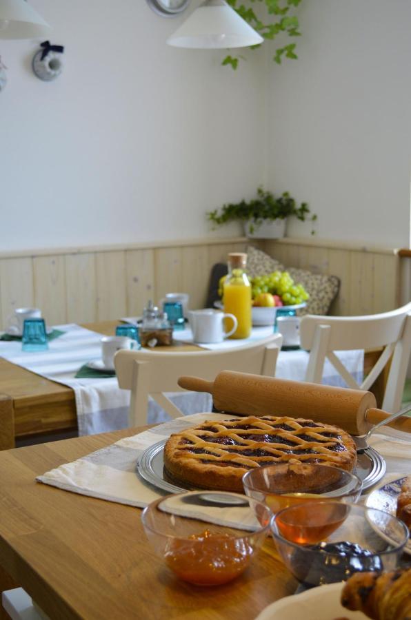 Ca Ulivi Bed and Breakfast Ala Εξωτερικό φωτογραφία
