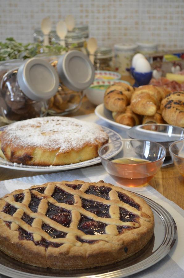 Ca Ulivi Bed and Breakfast Ala Εξωτερικό φωτογραφία