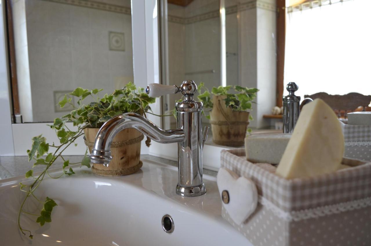 Ca Ulivi Bed and Breakfast Ala Εξωτερικό φωτογραφία