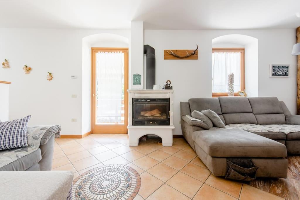 Ca Ulivi Bed and Breakfast Ala Εξωτερικό φωτογραφία