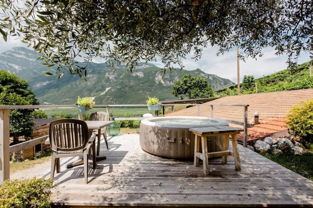 Ca Ulivi Bed and Breakfast Ala Εξωτερικό φωτογραφία