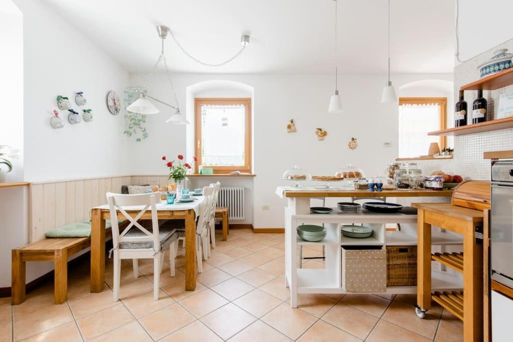 Ca Ulivi Bed and Breakfast Ala Εξωτερικό φωτογραφία