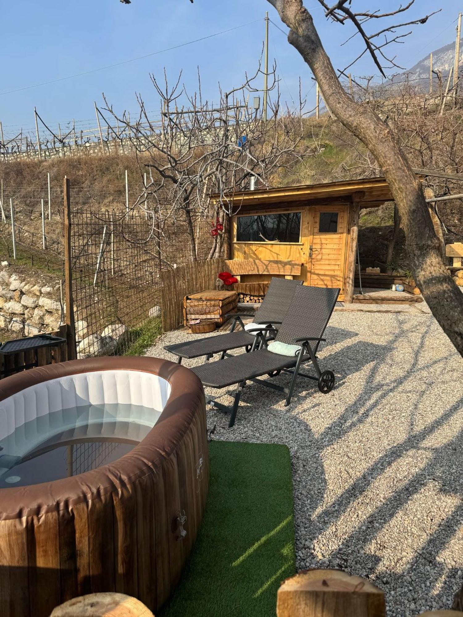 Ca Ulivi Bed and Breakfast Ala Εξωτερικό φωτογραφία